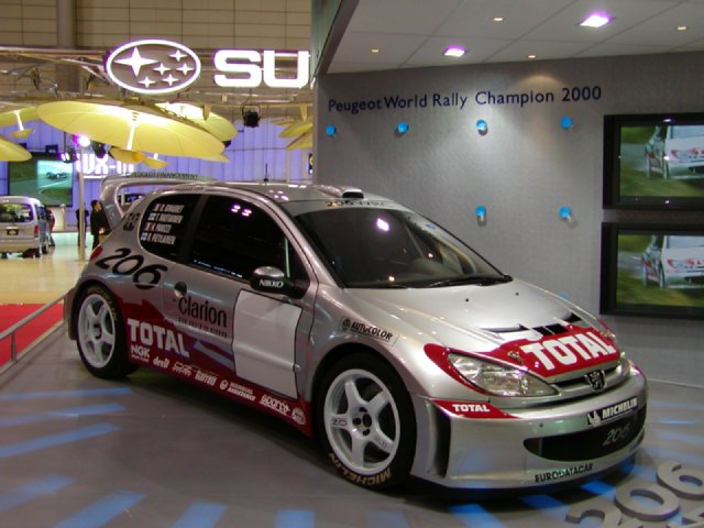pb072077.jpg