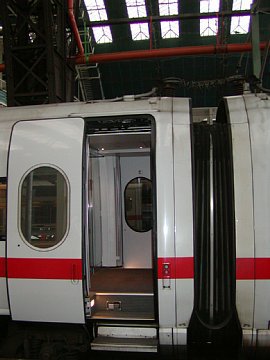 p9072083.jpg